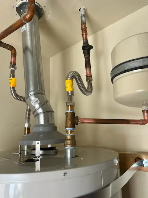 Water heater installation and plumbing repair in Via Marina